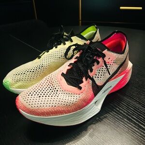 Nike vaporfly 3 zoomx ekiden men’s size 11